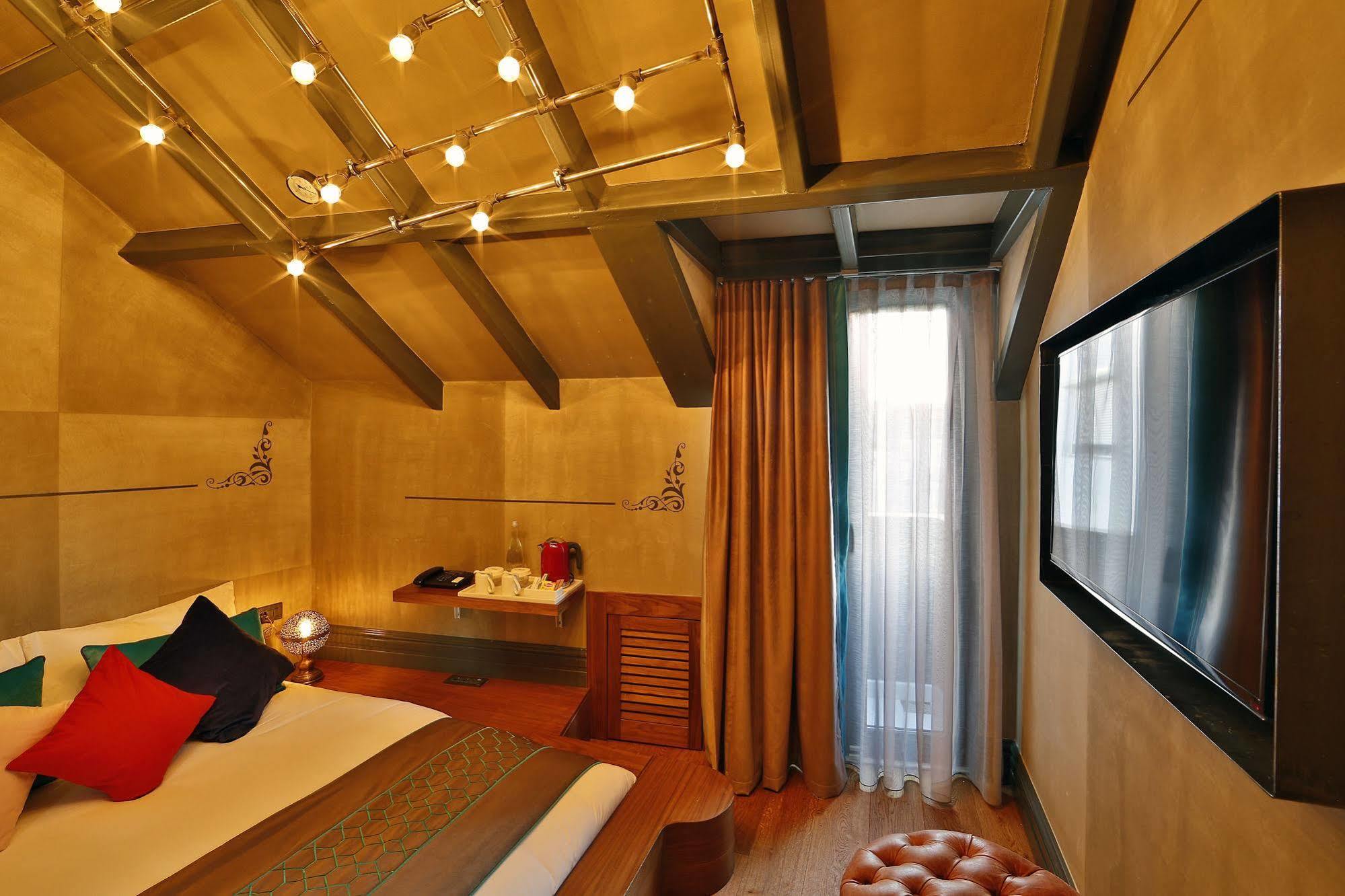 Sanat Boutique Pera 3*